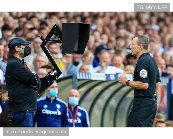 探讨英超球队如何通过前场人员配置破解密集防守体系