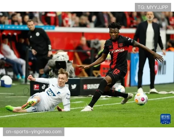 伦珀尔7球霍芬海姆中场后插上 德国本土球员跑动积极